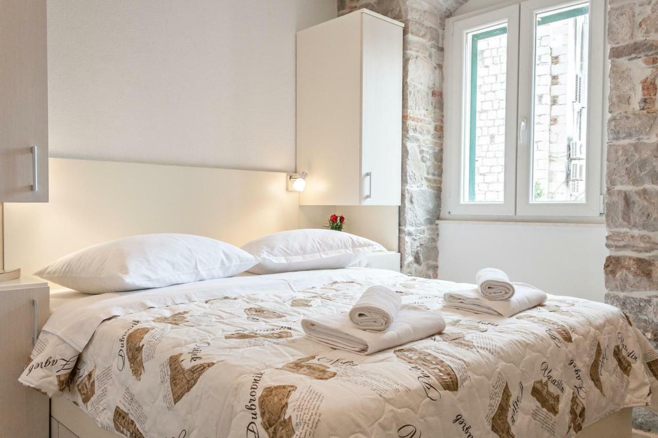 Guest House Paradise Split Bagian luar foto