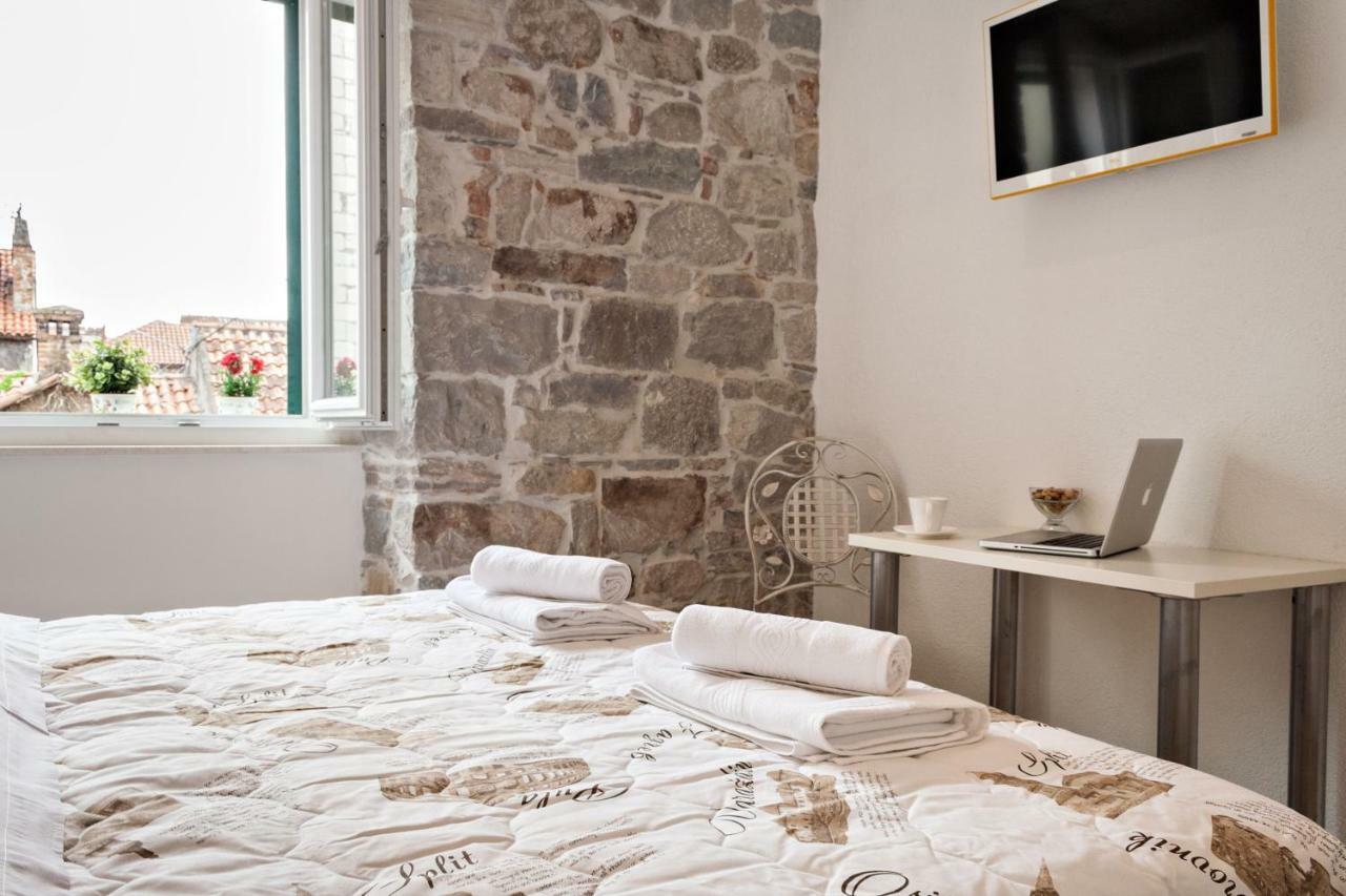 Guest House Paradise Split Bagian luar foto