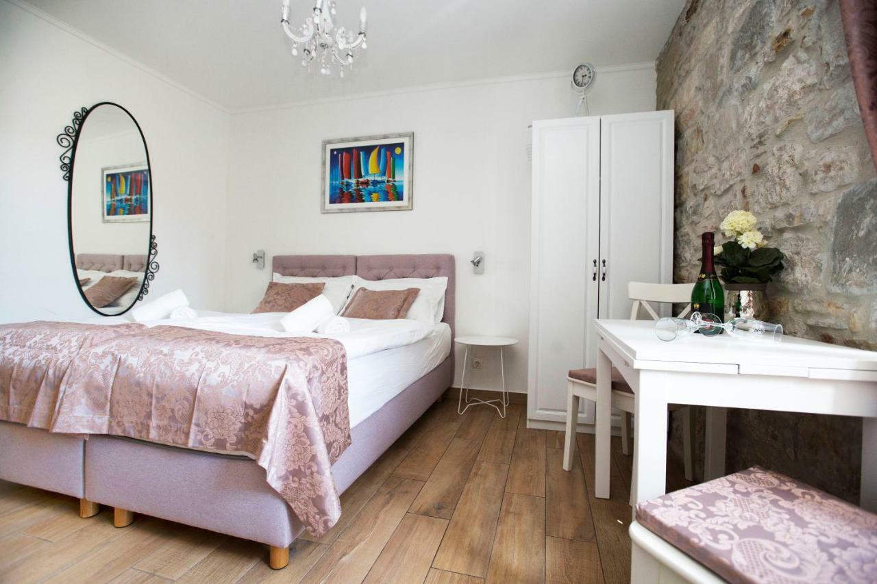 Guest House Paradise Split Bagian luar foto
